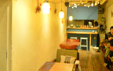 インターネットアカデミー新宿校近く　スコップカフェ
