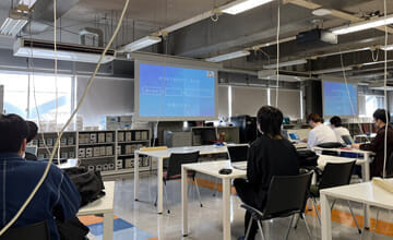 神奈川工科大学の学生向けにオンライン講義を実施しました