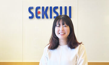 卒業生インタビュー（在宅・フリーカテゴリ）にて金谷まき子様のページを公開